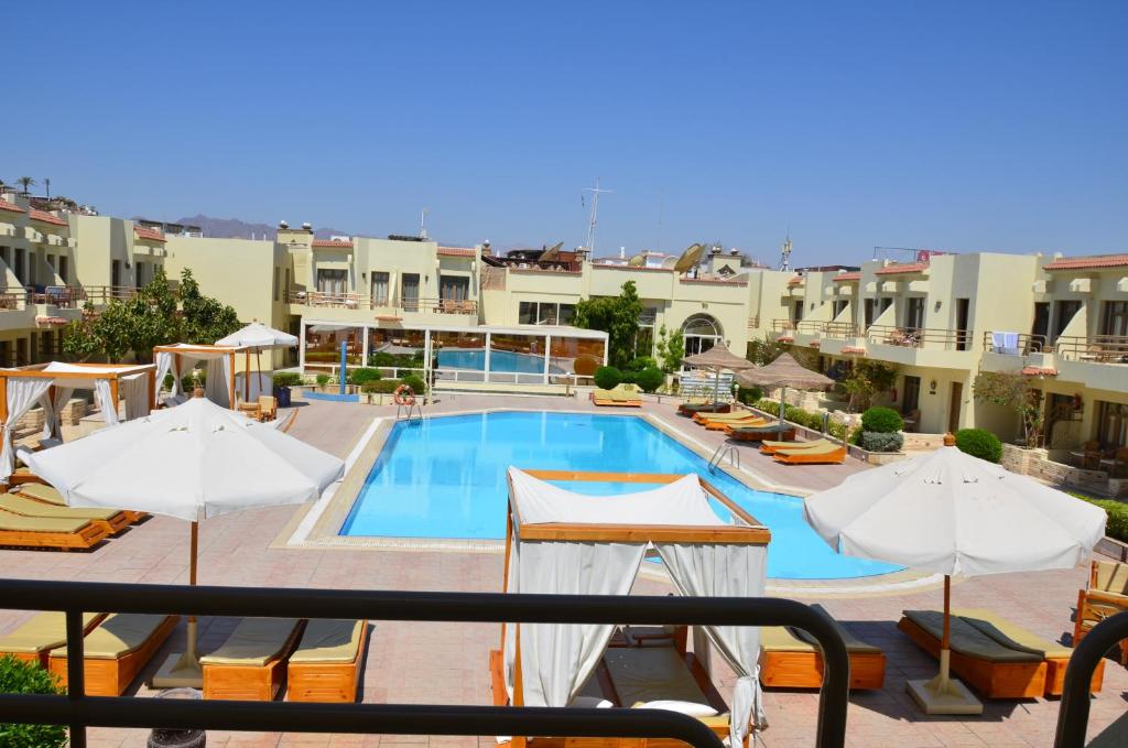Cataract Layalina Naama Bay
