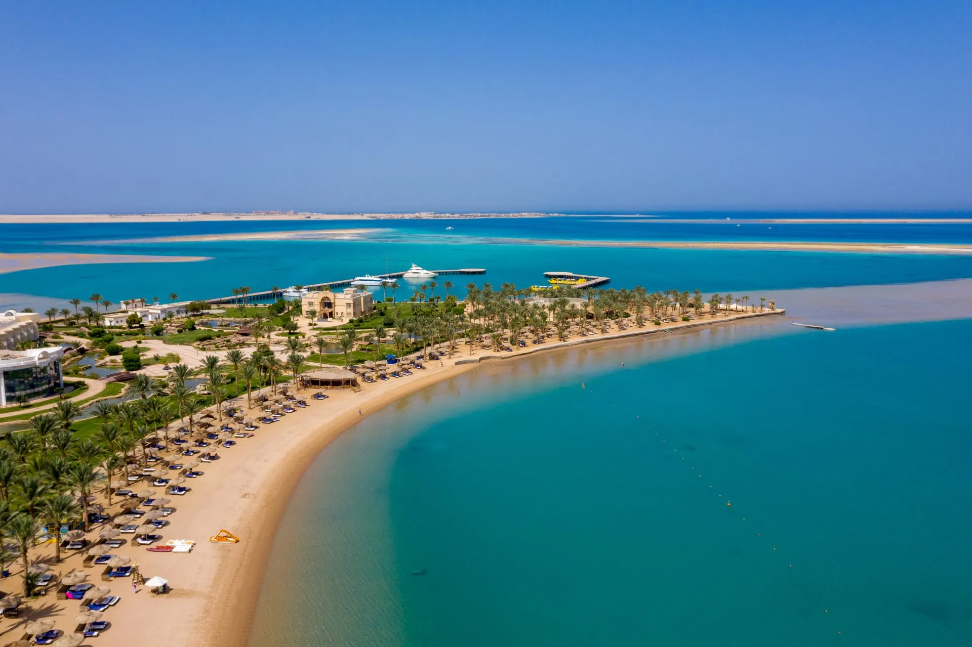 Palm Royale Resort – Soma Bay